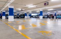 Hakvoort-kunstlicht-parkeergarage-led-verlichting